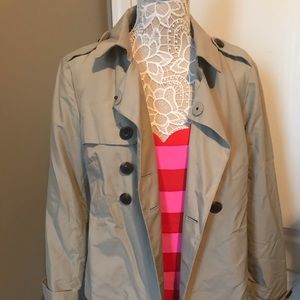 Short trenchcoat professional light weight jacket